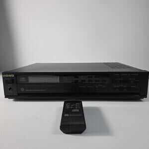 Magnavox CD4000 Compact Disc Player 16 Bit Dual DA Converter  W/Extra Mag/Remote